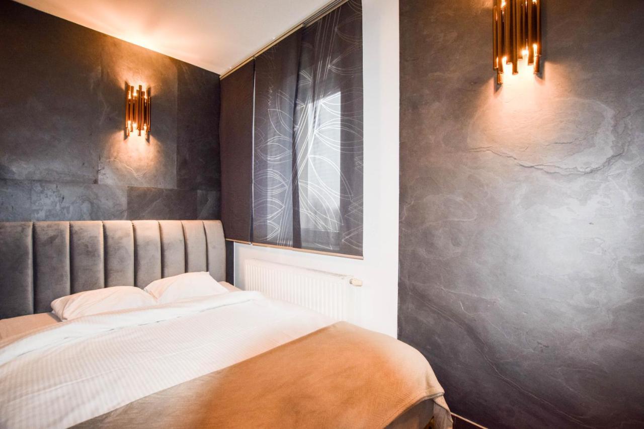 Apartament Z Widokiem Na Wawel W Centrum Miasta Krakow Ngoại thất bức ảnh